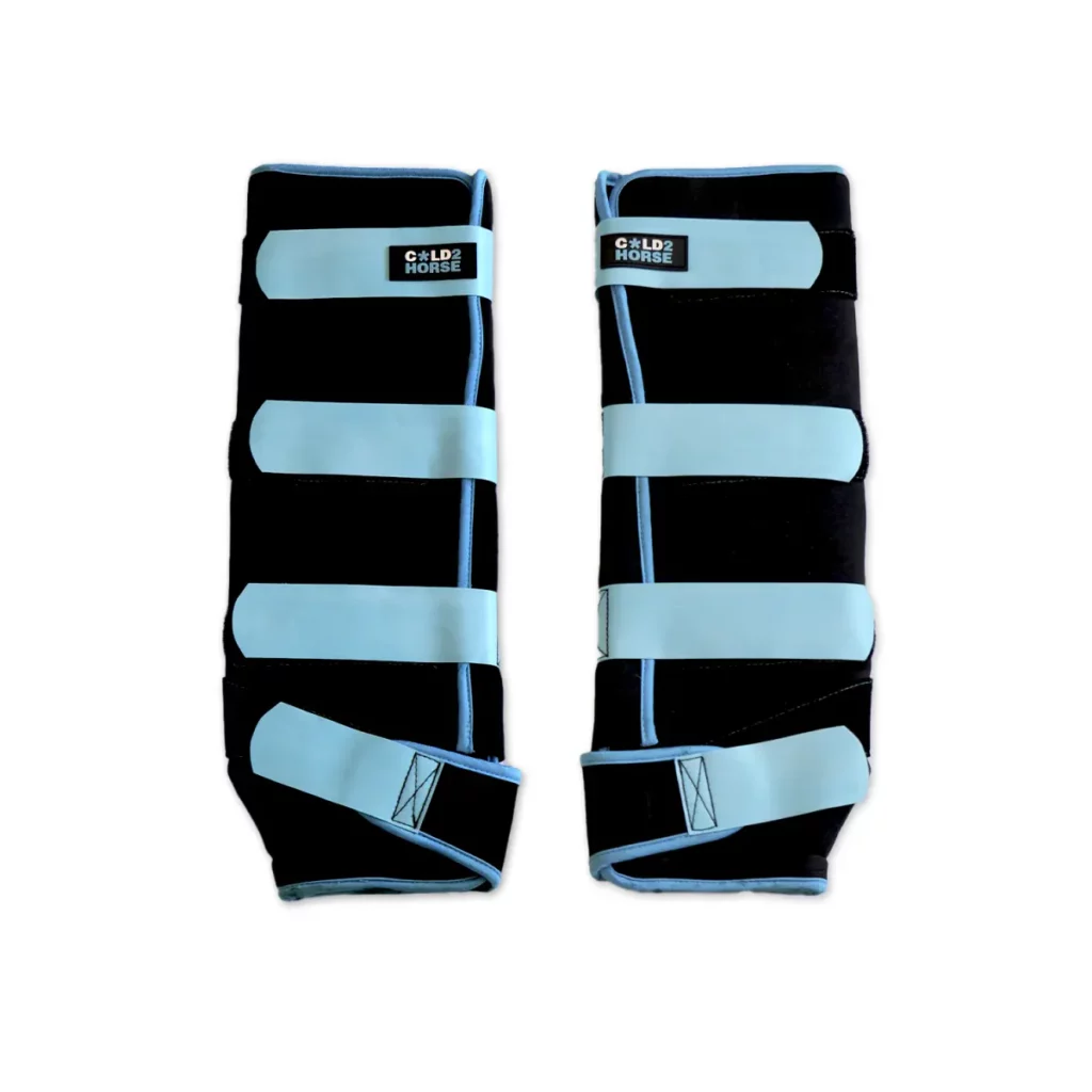 Paire de guêtres de cryothérapie Cold2Horse CryoBoots, noires à sangles bleu clair